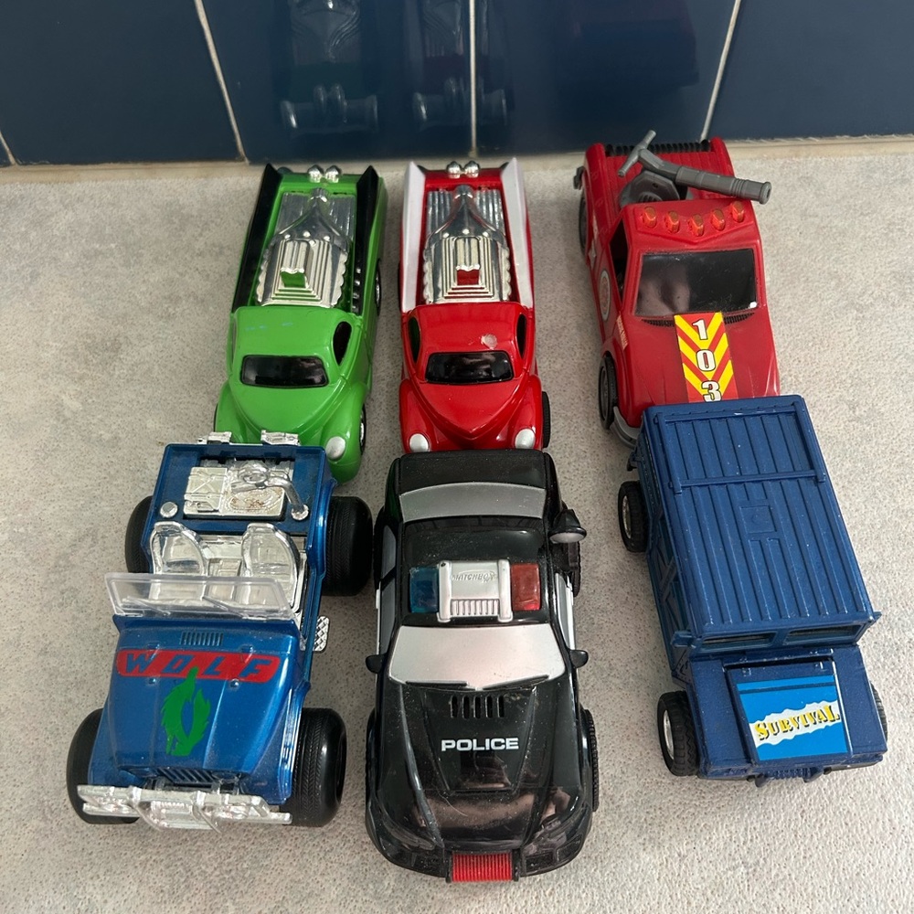 Toy car lot